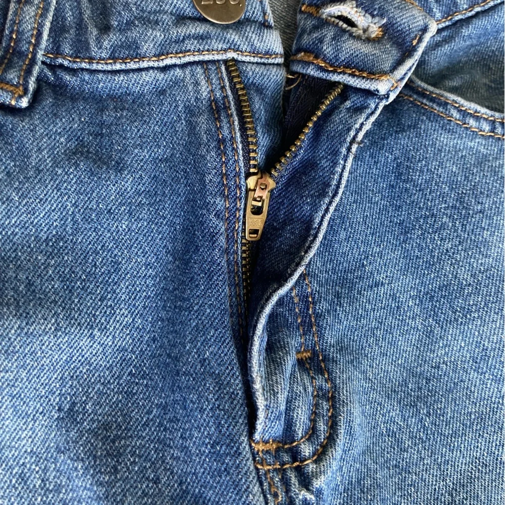 Lee timeless pair